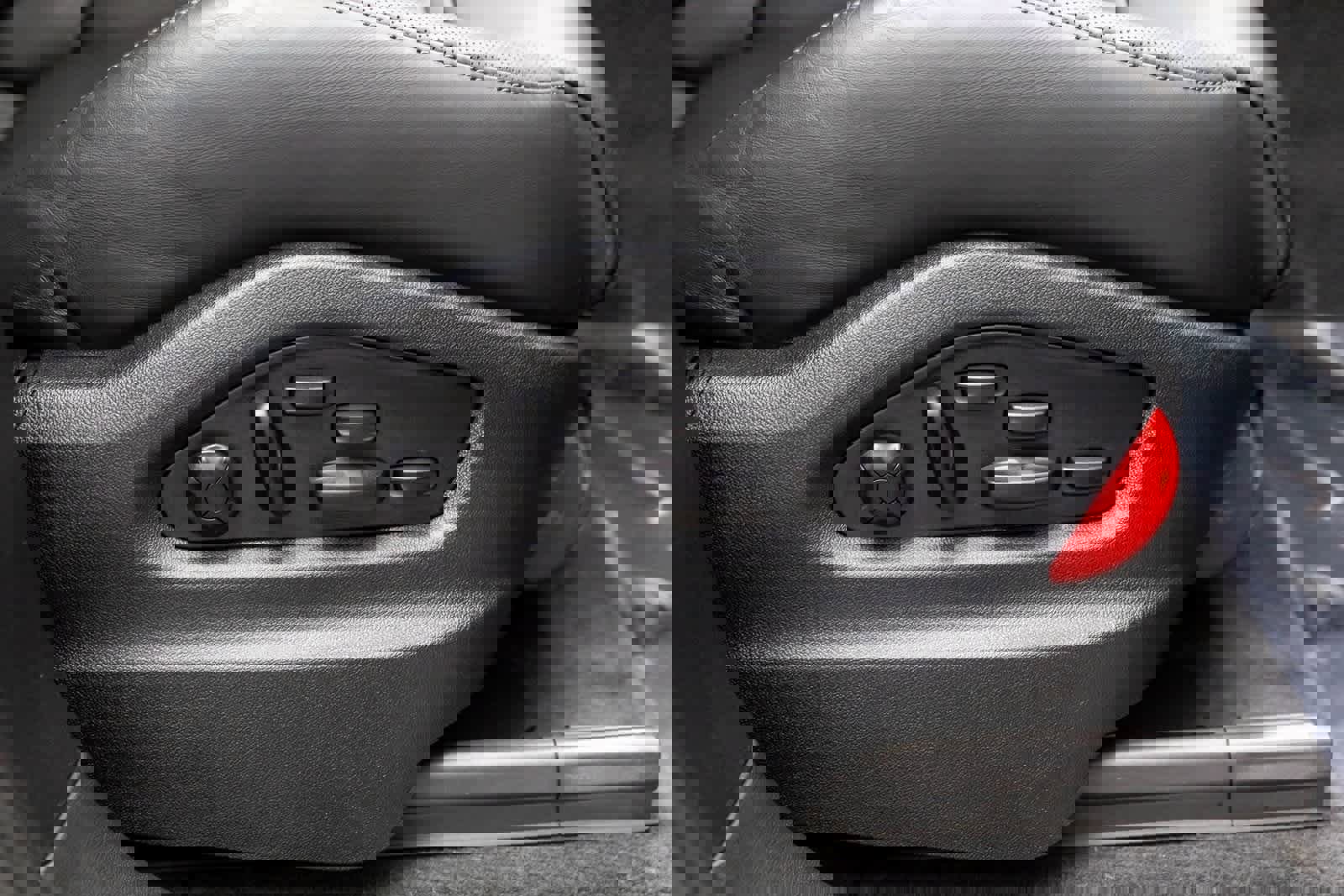 Used 2024 Porsche Cayenne S image 53