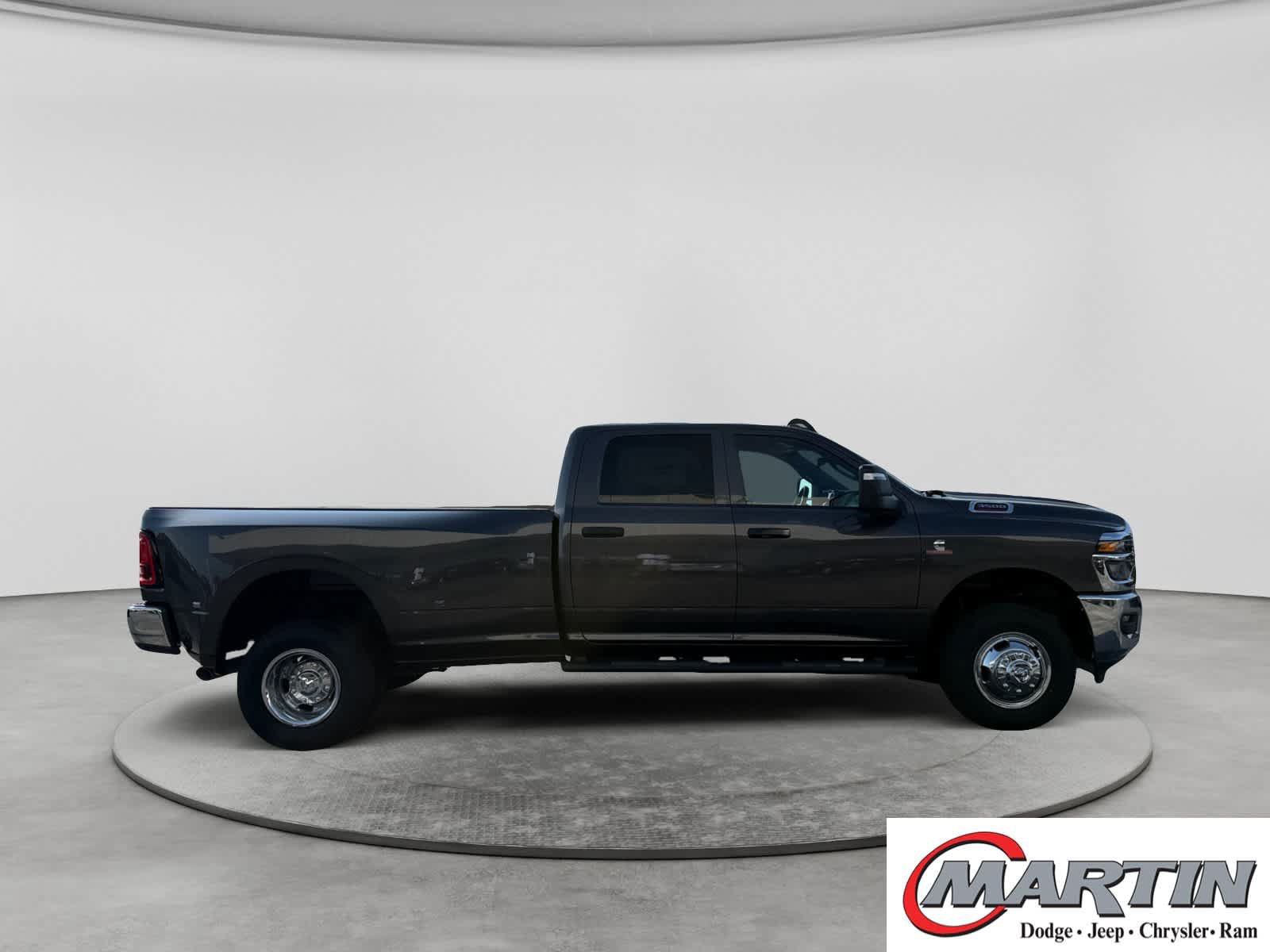 New 2027 RAM 3500 Tradesman AWD/4WD image 4