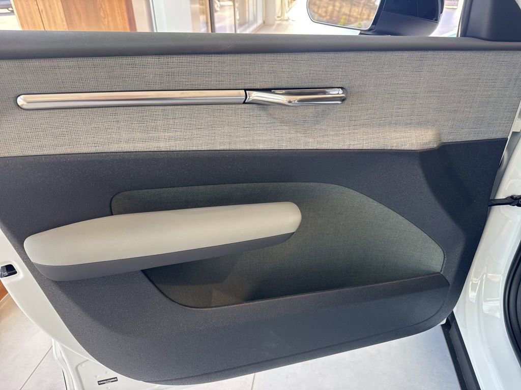 New 2026 Volvo EX30 Cross Country Ultra w/ Protection Package AWD/4WD image 16