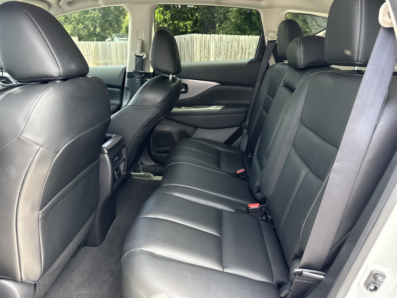 Used 2024 Nissan Murano SV w/ SV Midnight Edition Package FWD image 11