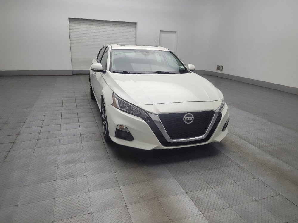 Used 2020 Nissan Altima 2.0 Platinum FWD image 13