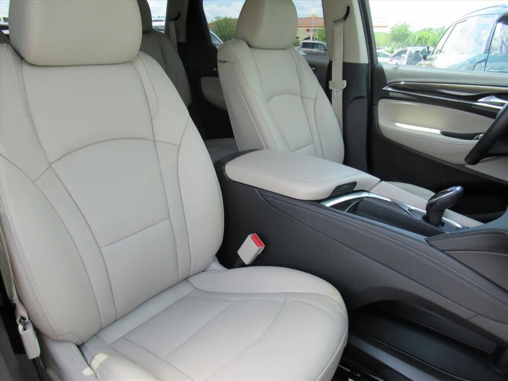 Used 2020 Buick Enclave Premium w/ Sun and Sites Package FWD image 9