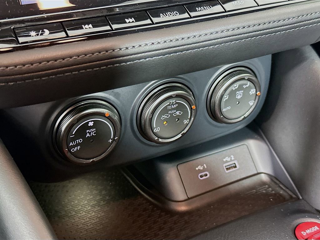 Used 2024 Nissan Z NISMO w/ Floor Mat Package image 17