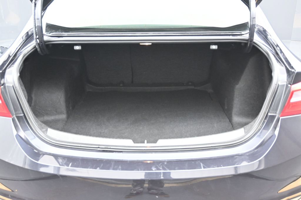 Used 2023 Chevrolet Malibu LT image 19