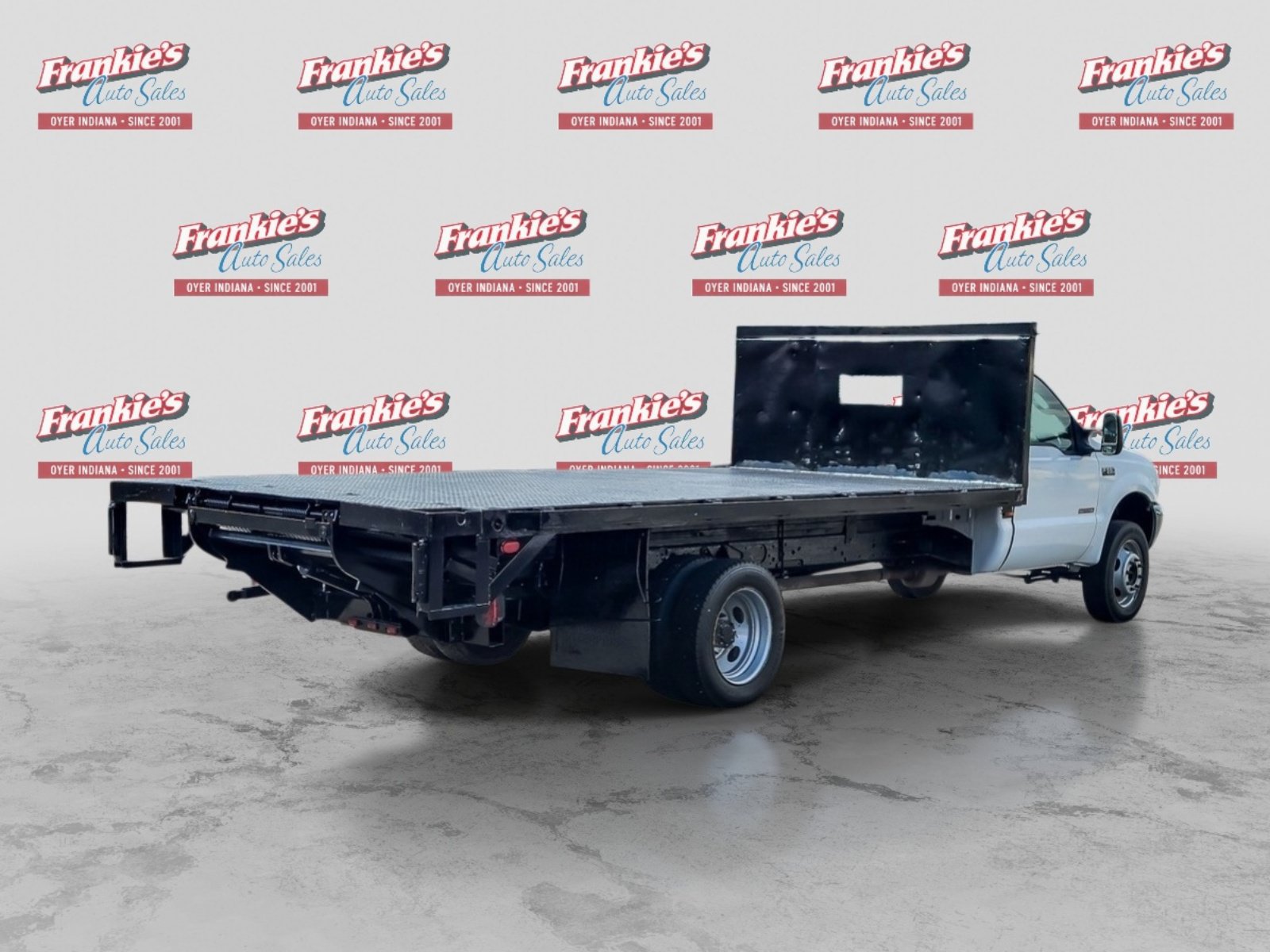 Used 2004 Ford F550 2WD Regular Cab Super Duty image 5