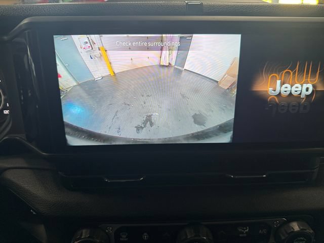 Used 2024 Jeep Wrangler Sport AWD/4WD image 15
