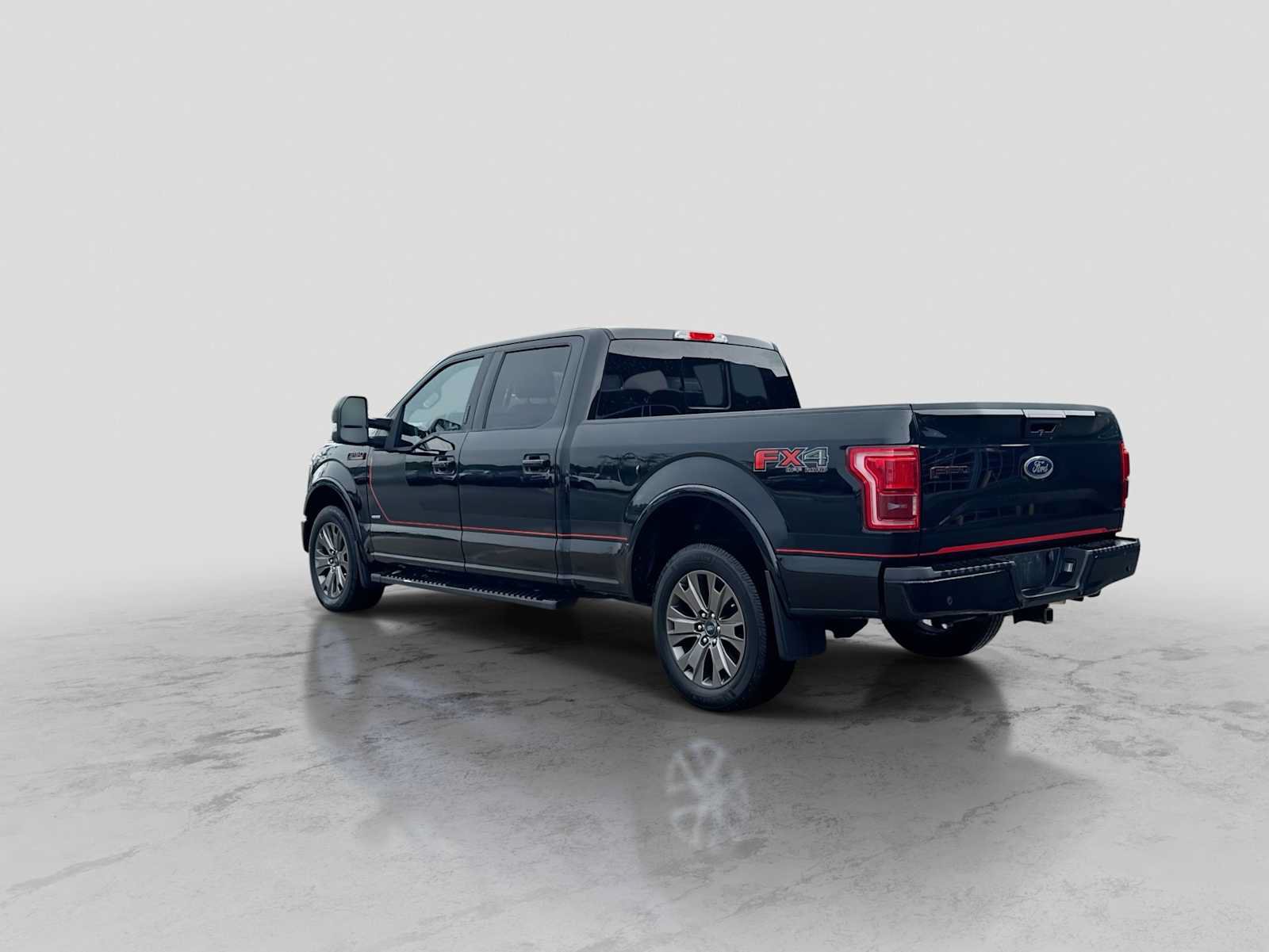 Used 2016 Ford F150 Lariat w/ Equipment Group 502A Luxury AWD/4WD image 4