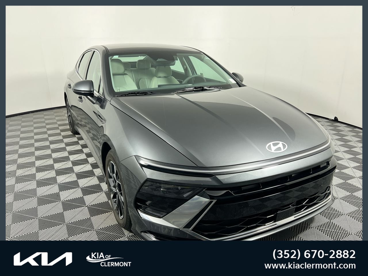 Used 2024 Hyundai Sonata SEL FWD image 1