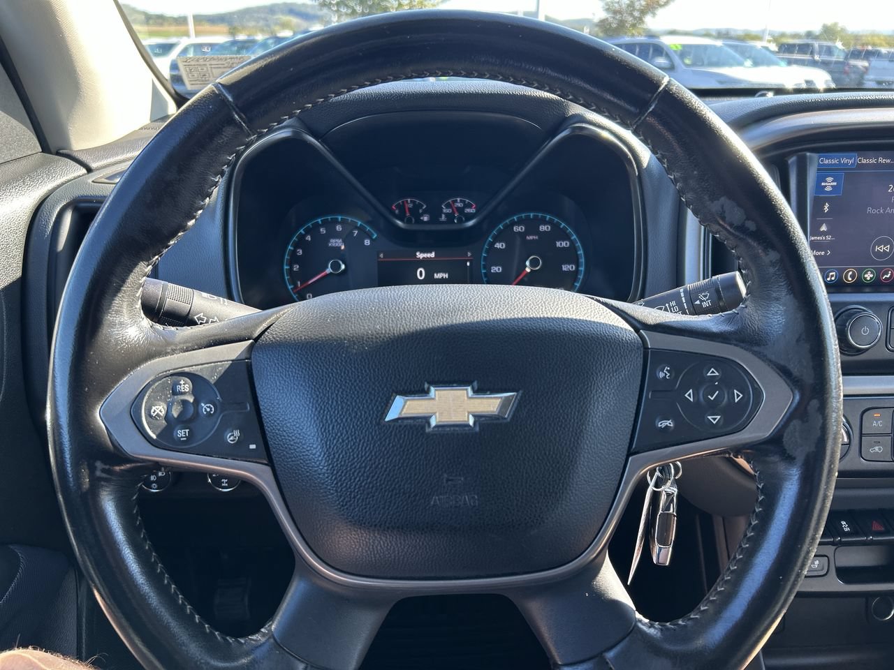 Used 2022 Chevrolet Colorado Z71 AWD/4WD image 26
