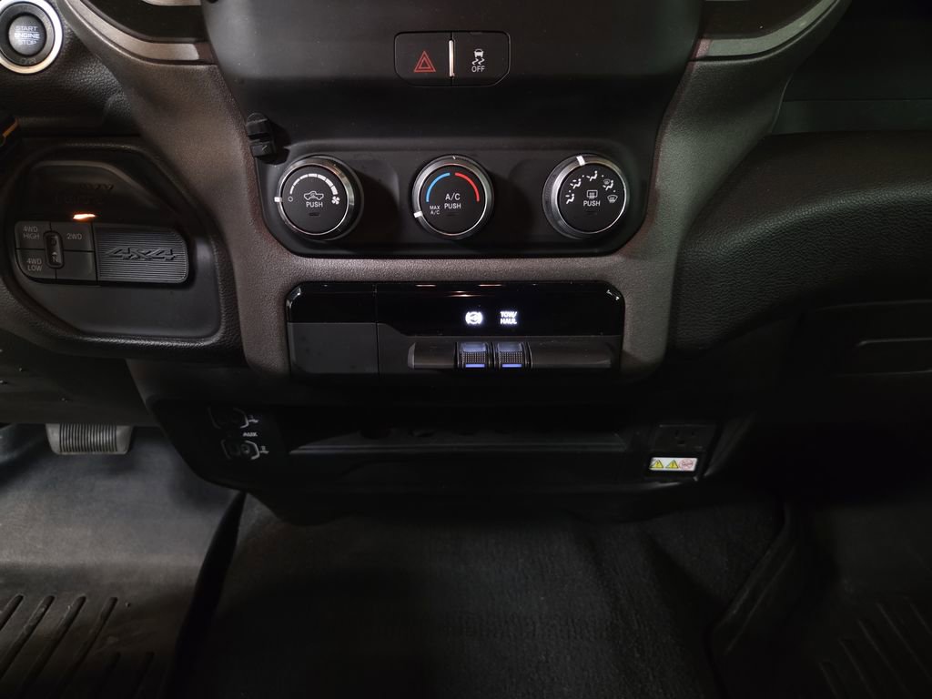 Used 2022 RAM 2500 Tradesman image 23