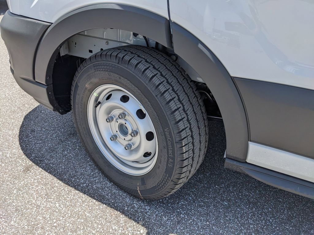 New 2025 Ford Transit 150 Low Roof RWD image 31