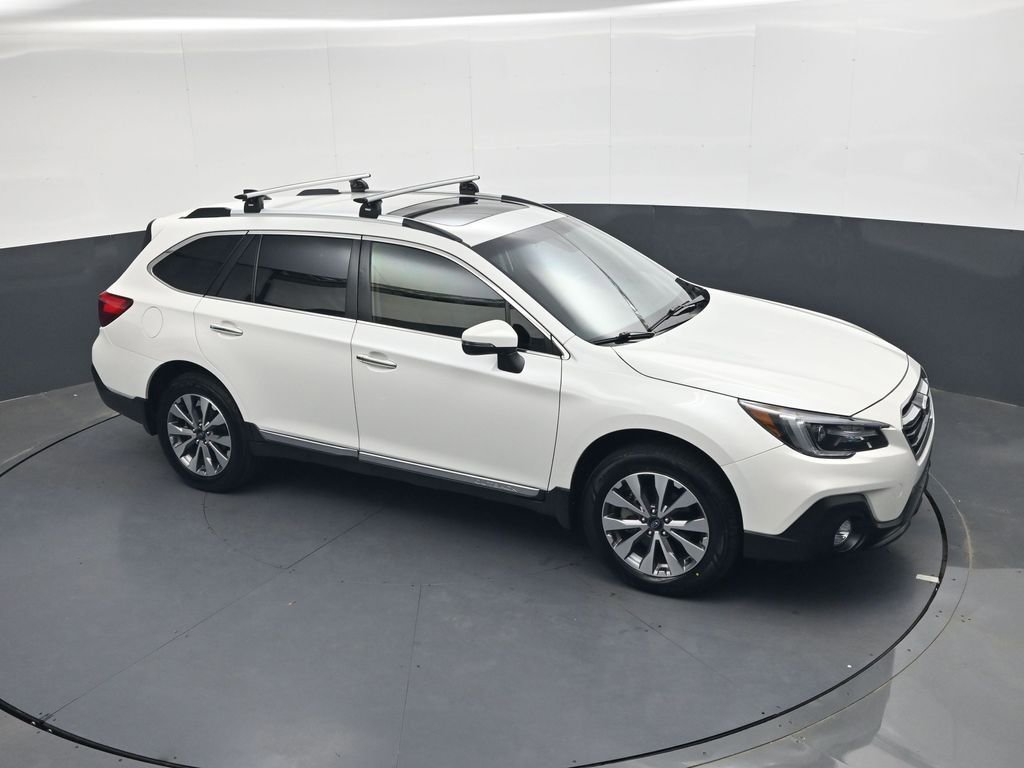 Used 2018 Subaru Outback 2.5i Touring w/ Popular Package #3 AWD/4WD image 17