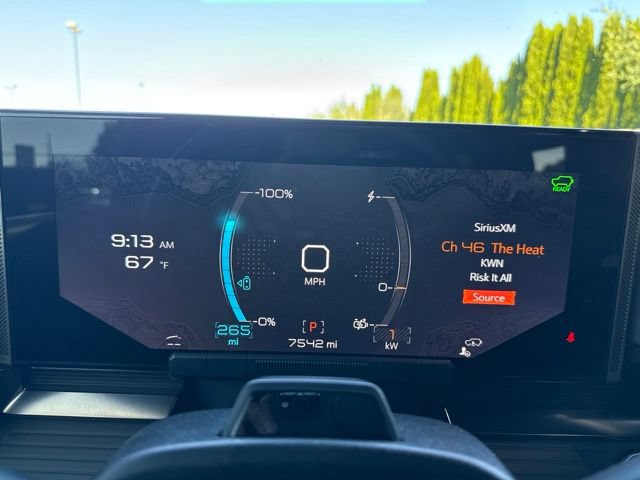 Used 2025 GMC Hummer EV 3X AWD/4WD image 30
