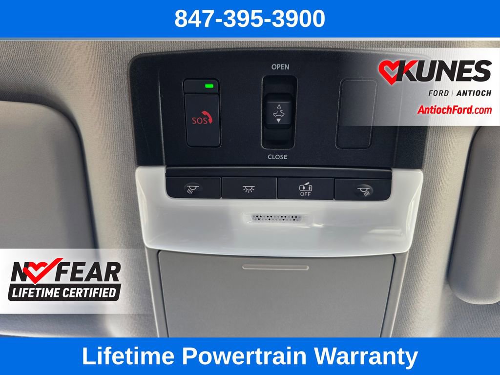 Used 2023 Nissan Sentra SR w/ SR Premium Package image 50