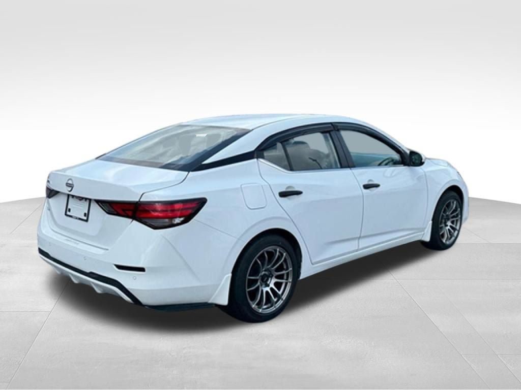 Used 2024 Nissan Sentra S FWD image 7