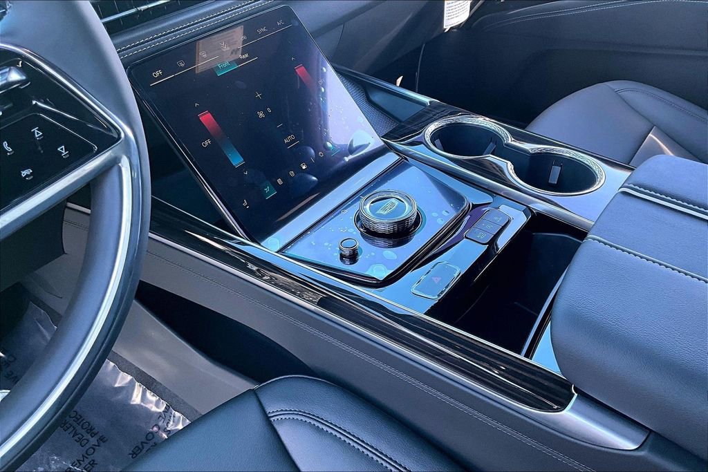 New 2026 Cadillac Escalade ESV 2WD w/ LPO, Floor Liner Package image 10