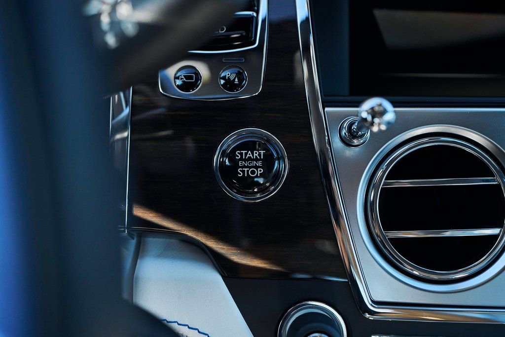 Used 2020 Rolls-Royce Wraith image 67