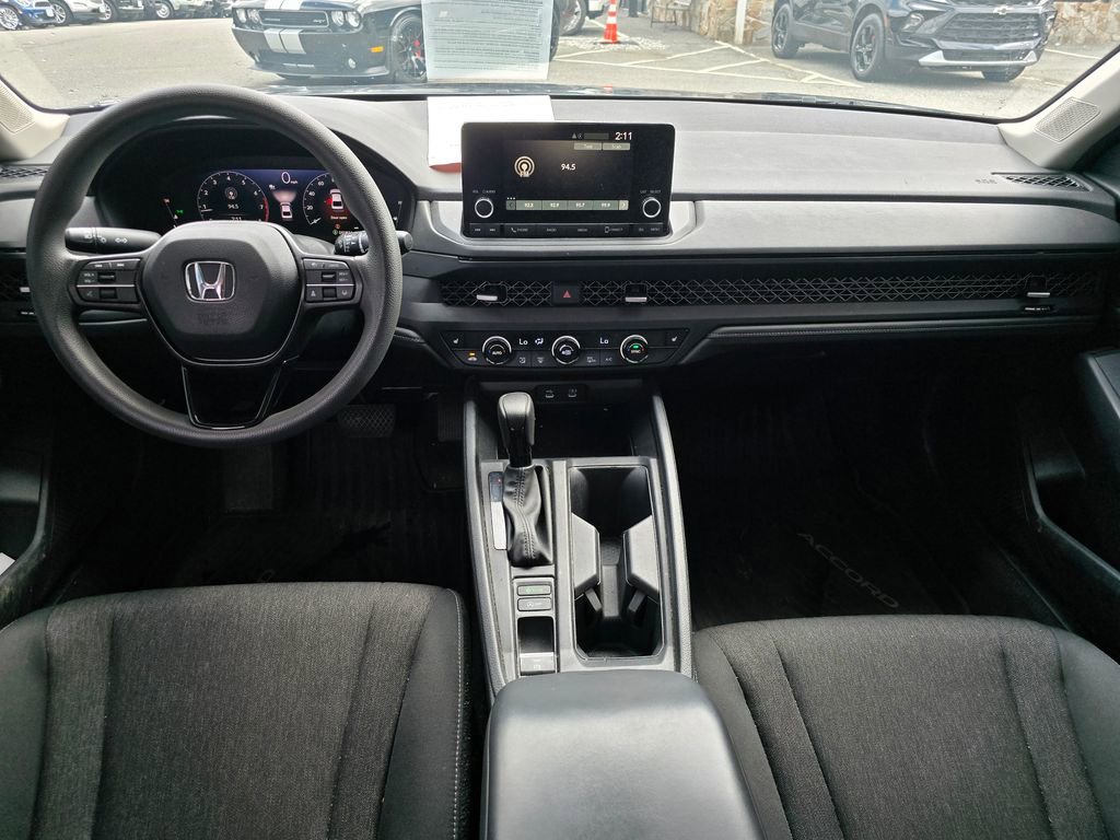Used 2023 Honda Accord EX image 5
