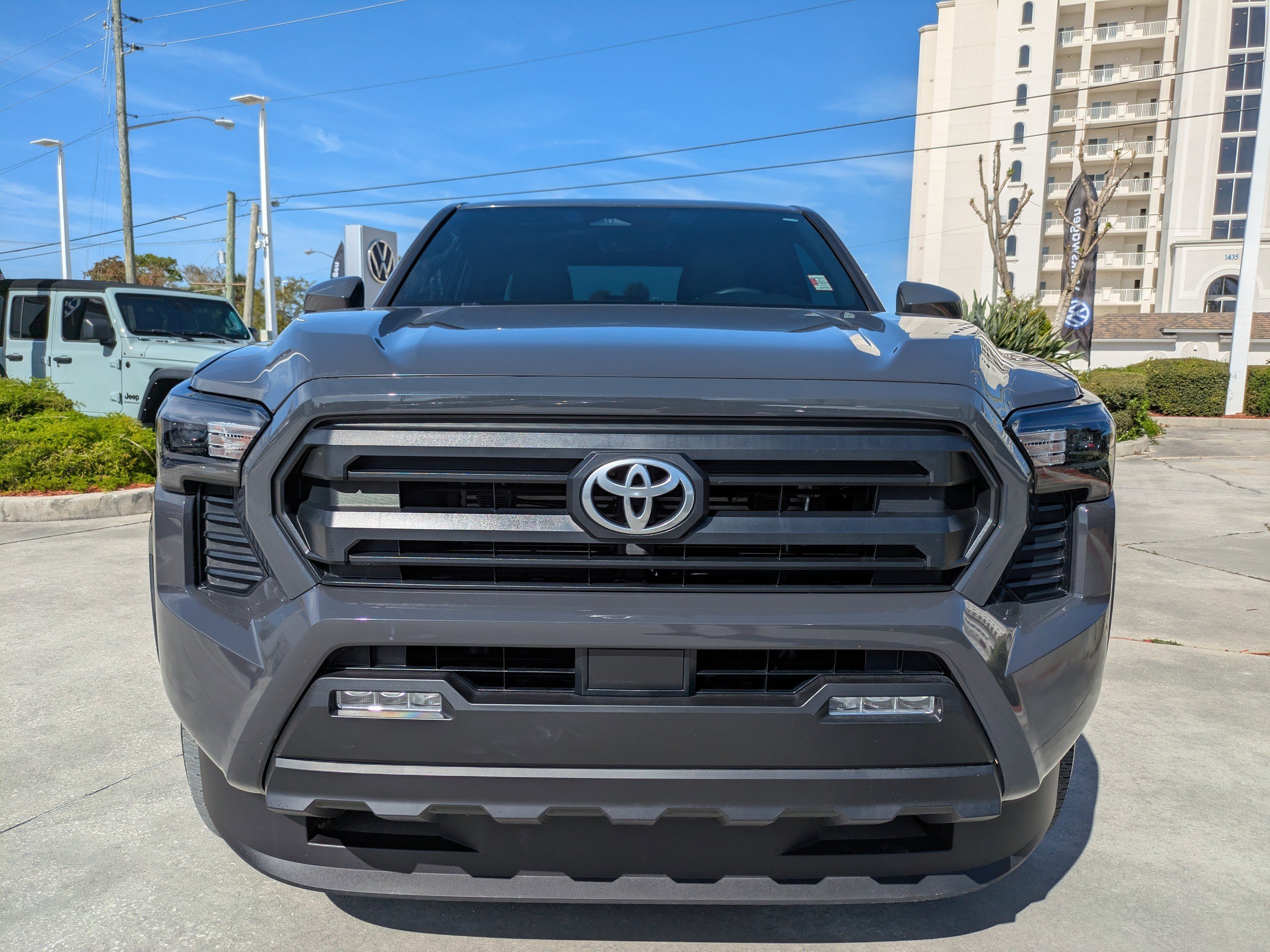 Used 2024 Toyota Tacoma SR5 image 9