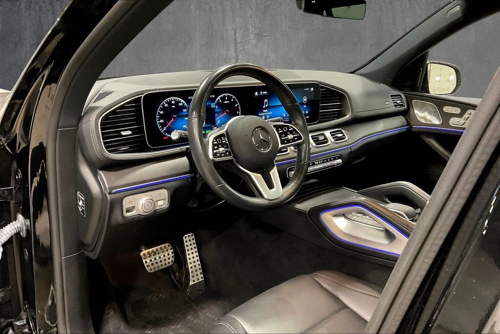 Used 2022 Mercedes-Benz GLS 450 4MATIC image 17