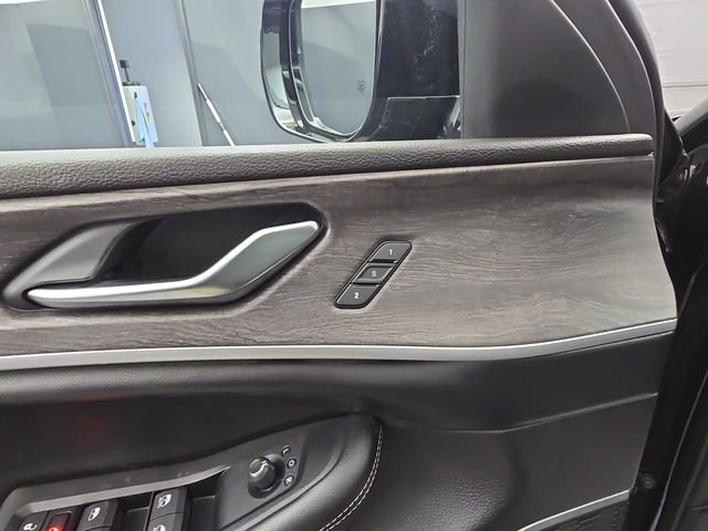 Used 2023 Jeep Grand Cherokee 4WD 4xe w/ Luxury Tech Group II image 26