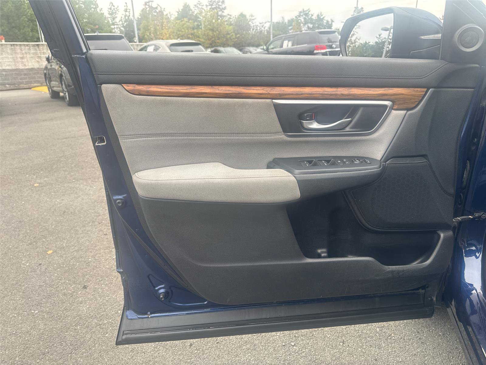 Used 2017 Honda CR-V EX image 21