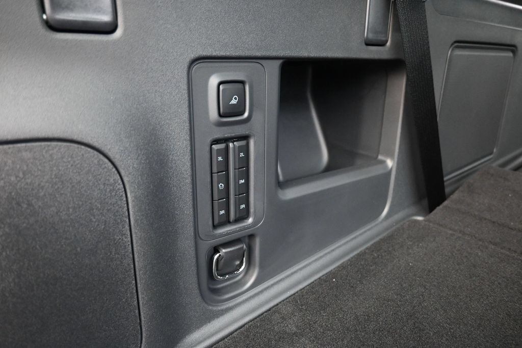 New 2027 Ford Expedition Platinum w/ Stealth Appearance Package RWD image 6