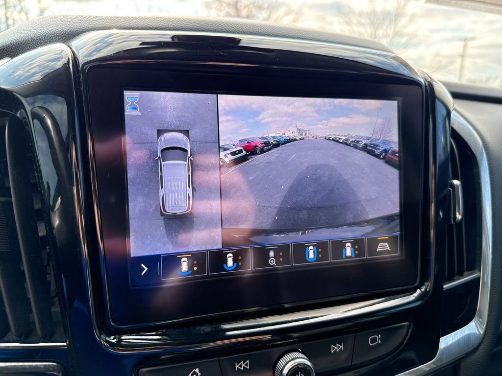 Used 2020 Chevrolet Traverse Premier image 15