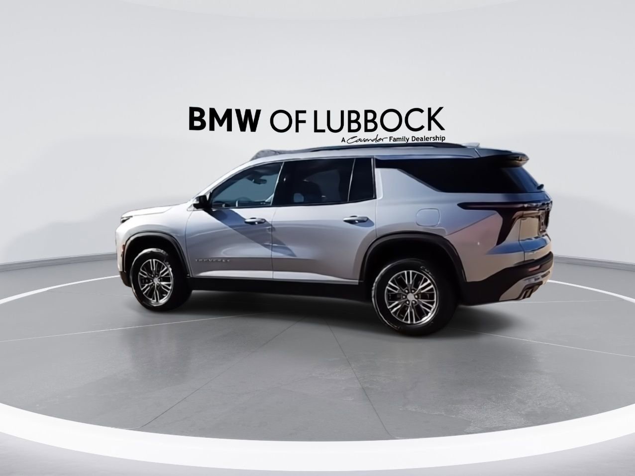 Used 2024 Chevrolet Traverse LT image 7