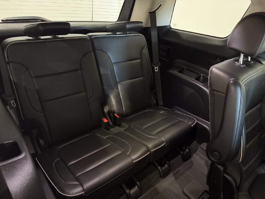 Used 2023 GMC Acadia Denali w/ Denali Ultimate Package AWD/4WD image 24