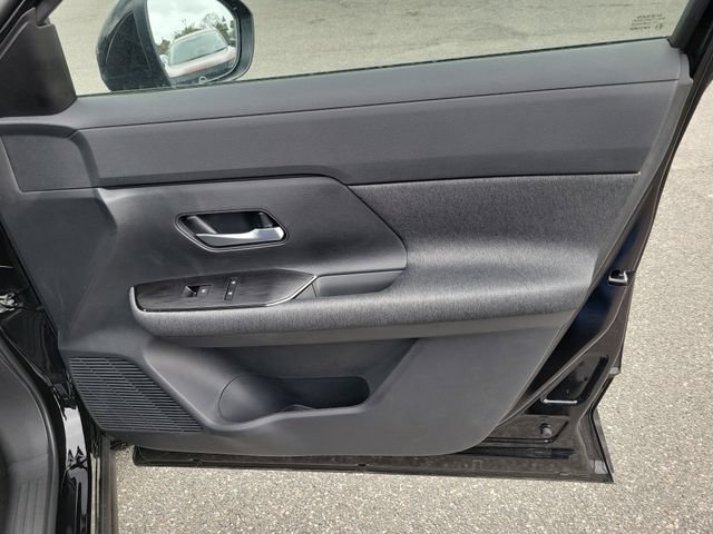 New 2026 Nissan Kicks SV w/ SV Premium Package FWD image 32