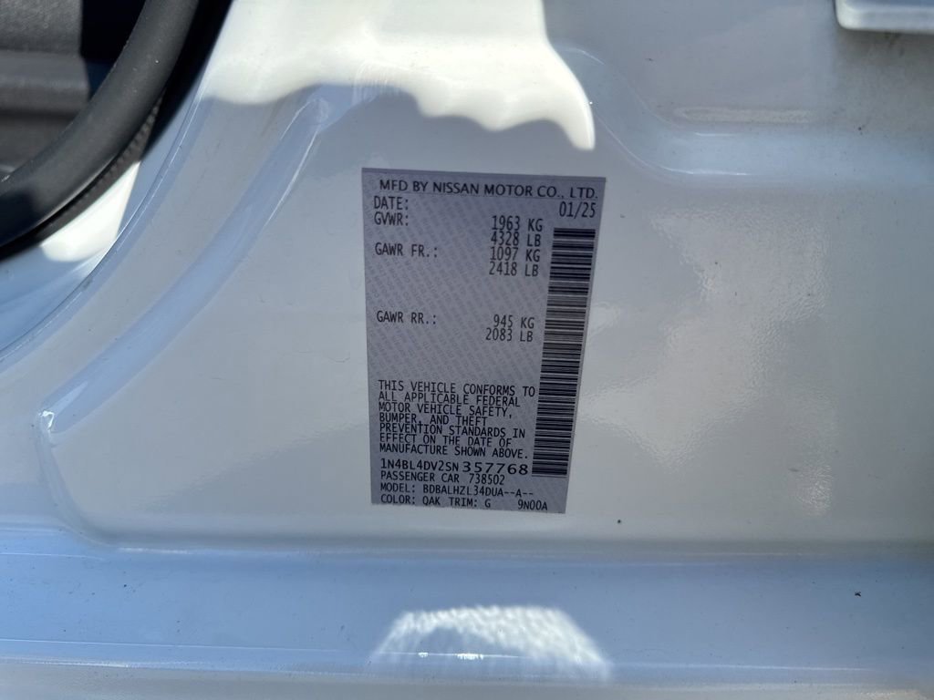 Used 2025 Nissan Altima 2.5 SV image 34