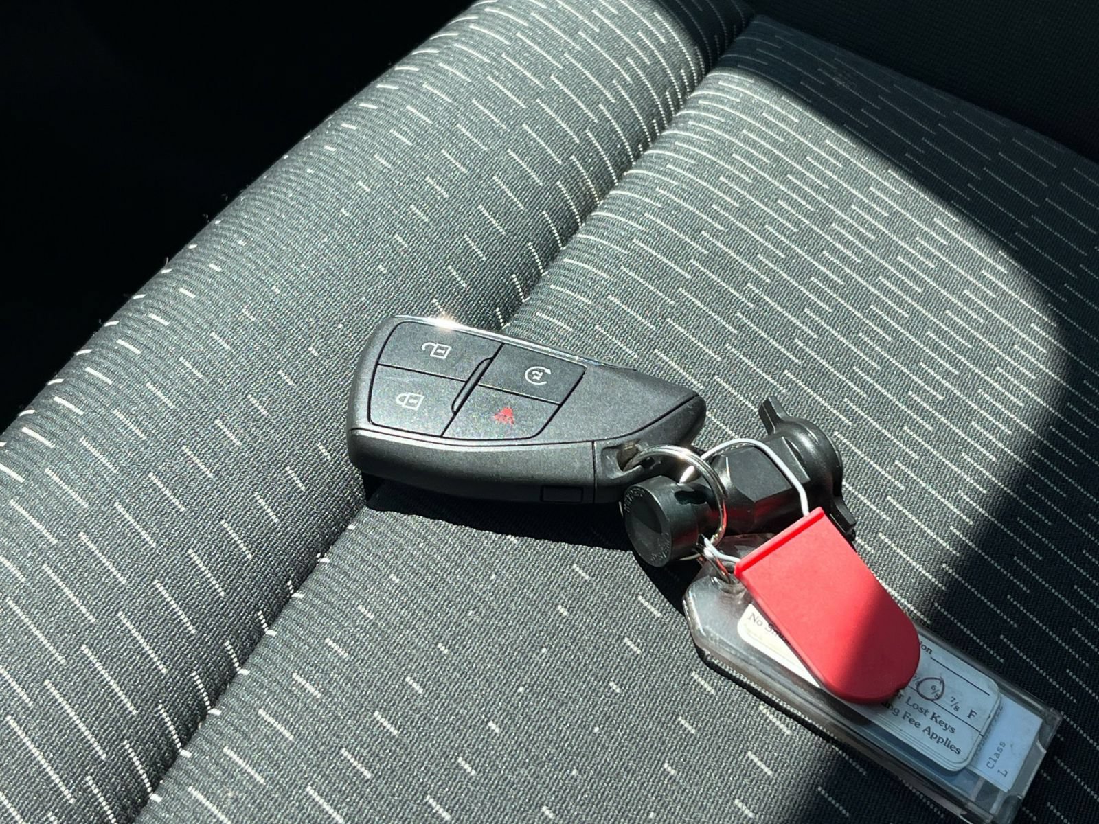 Used 2025 Chevrolet Equinox LT FWD image 21