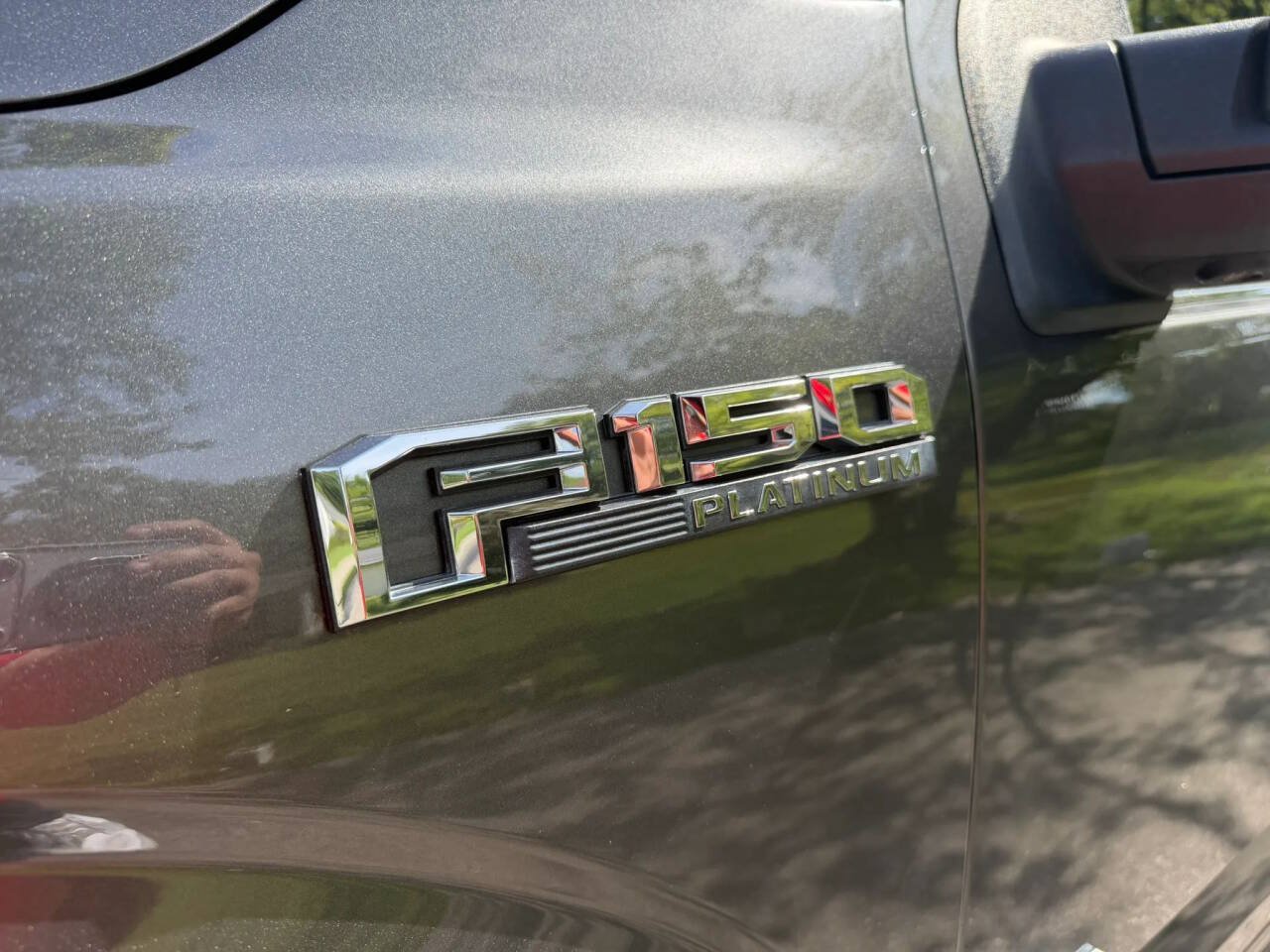 Used 2015 Ford F150 Platinum w/ Equipment Group 701A Luxury AWD/4WD image 58