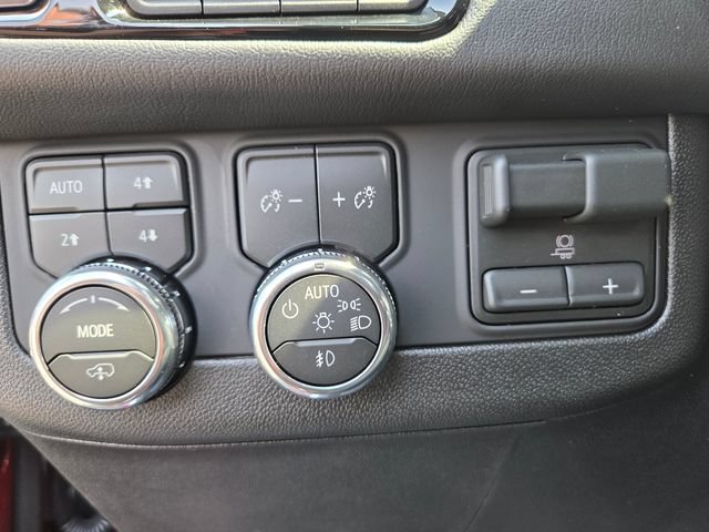New 2026 GMC Yukon Denali AWD/4WD image 28