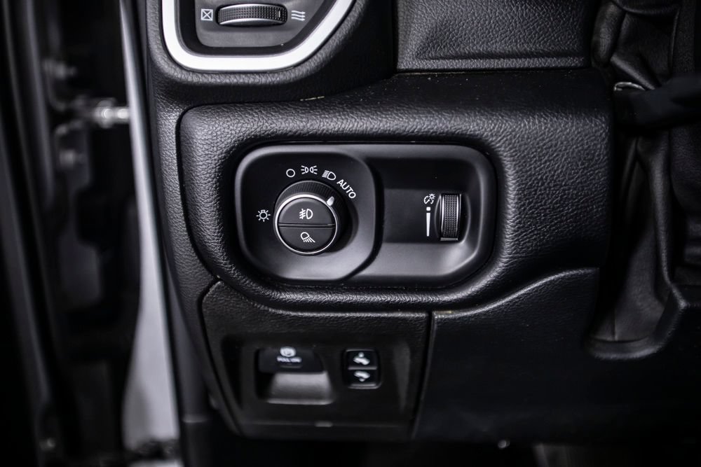 Used 2020 RAM 1500 Big Horn AWD/4WD image 35