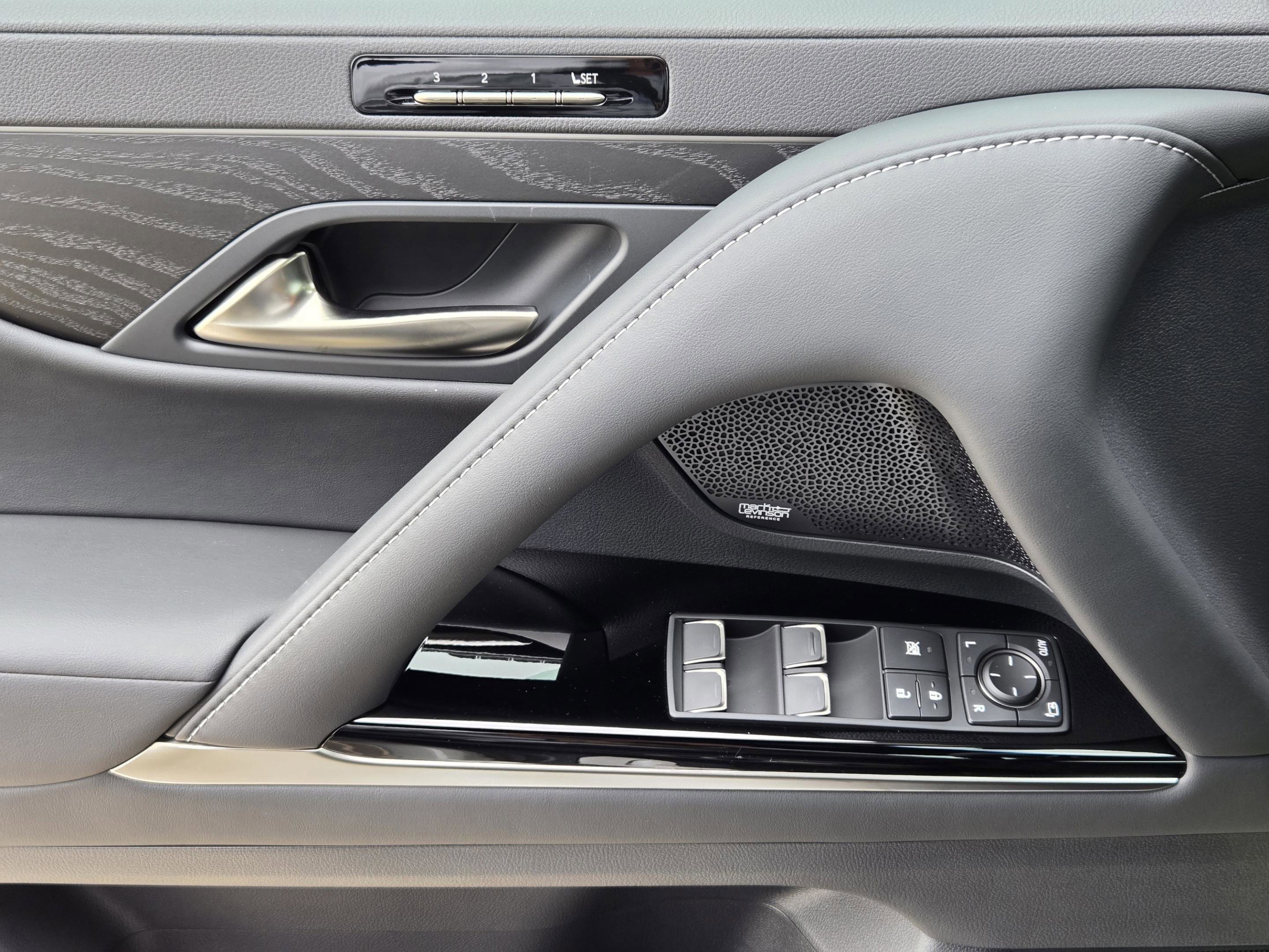 New 2026 Lexus LX 700h Luxury AWD/4WD image 13