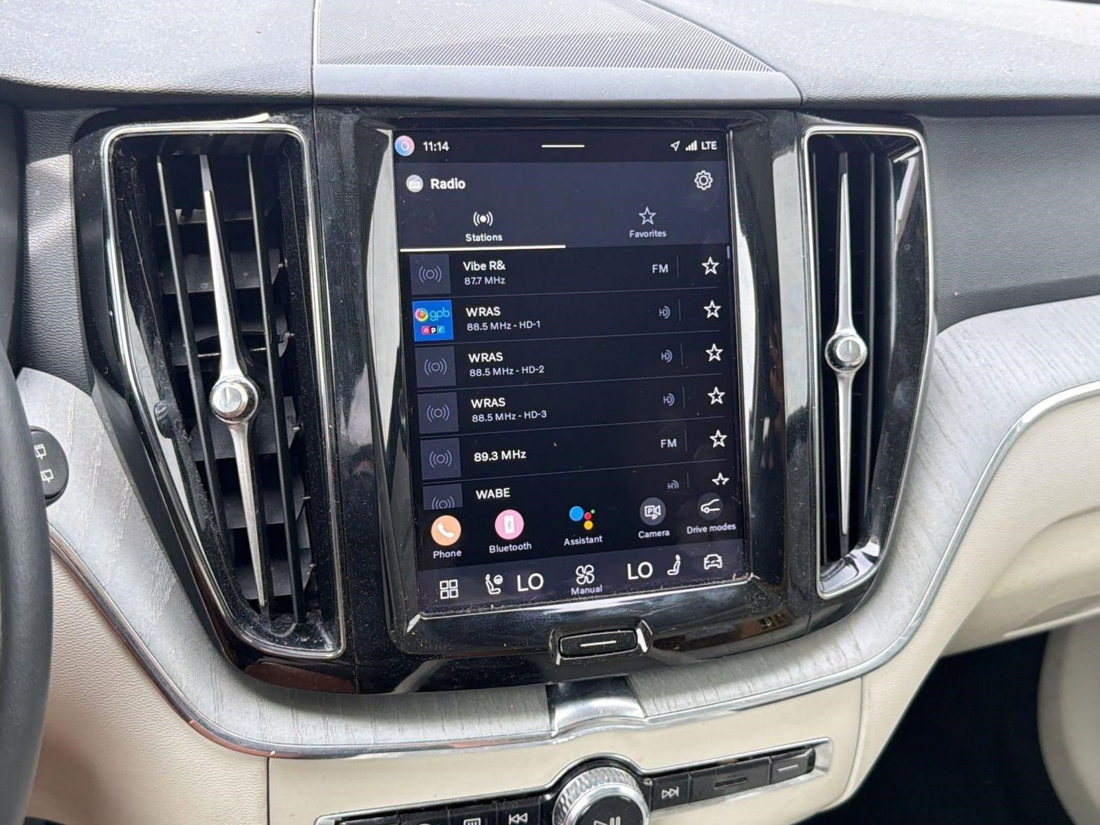 Used 2025 Volvo XC60 T8 Plus w/ Protection Package Premier image 23