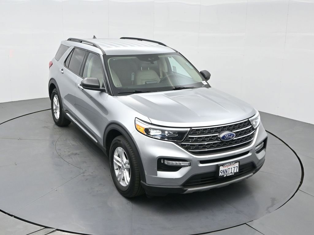 Used 2024 Ford Explorer XLT w/ Equipment Group 202A image 55