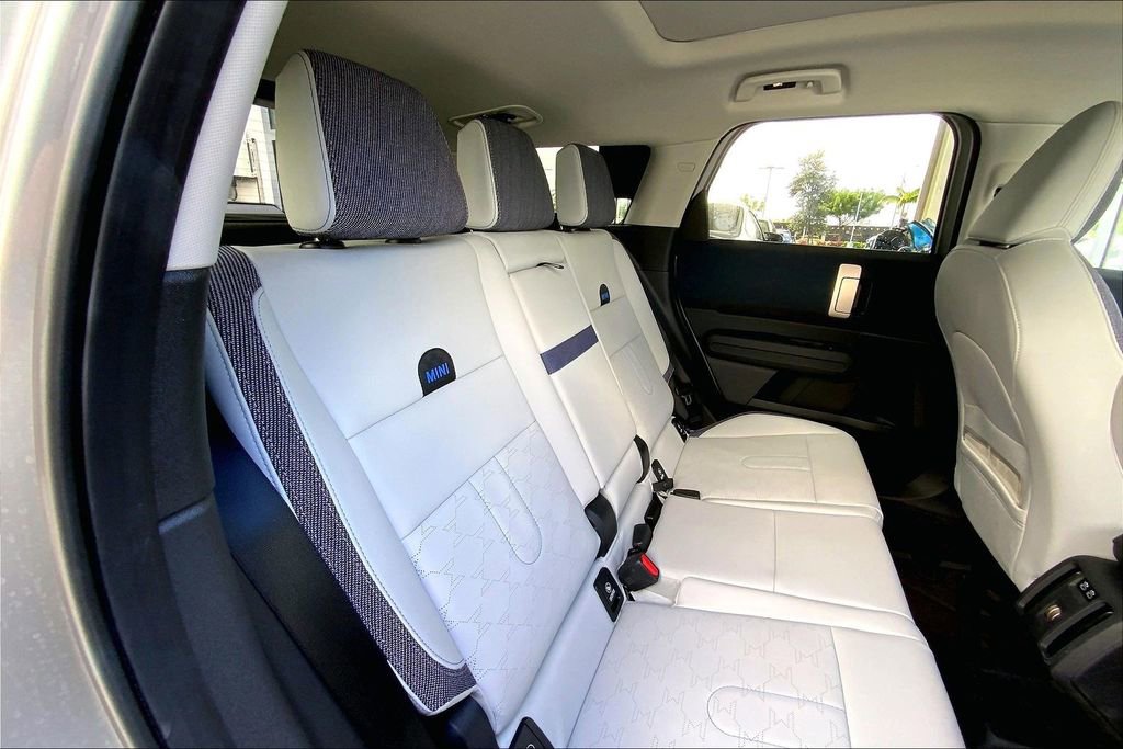 Certified 2025 MINI Cooper Countryman S w/ Comfort Package Max image 28