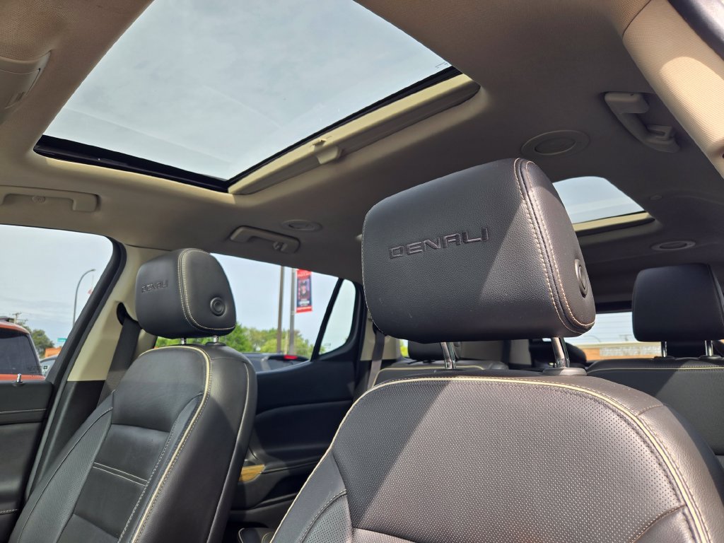Used 2019 GMC Acadia Denali w/ Technology Package AWD/4WD image 37
