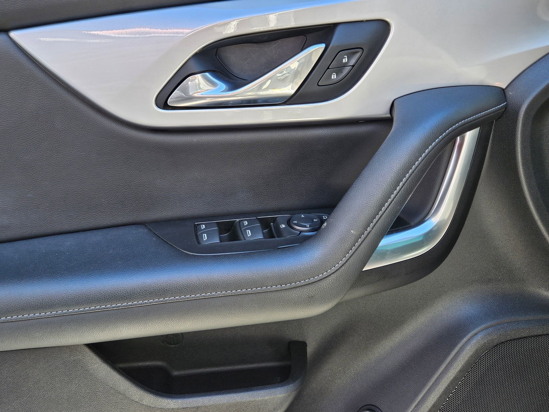 Used 2021 Chevrolet Blazer LT image 18