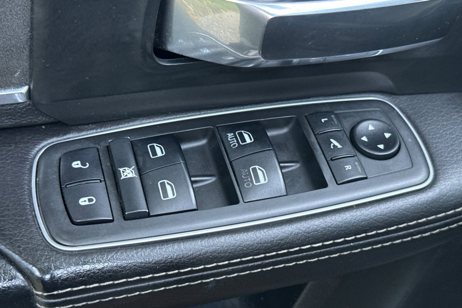 Used 2019 RAM 2500 Laramie image 13