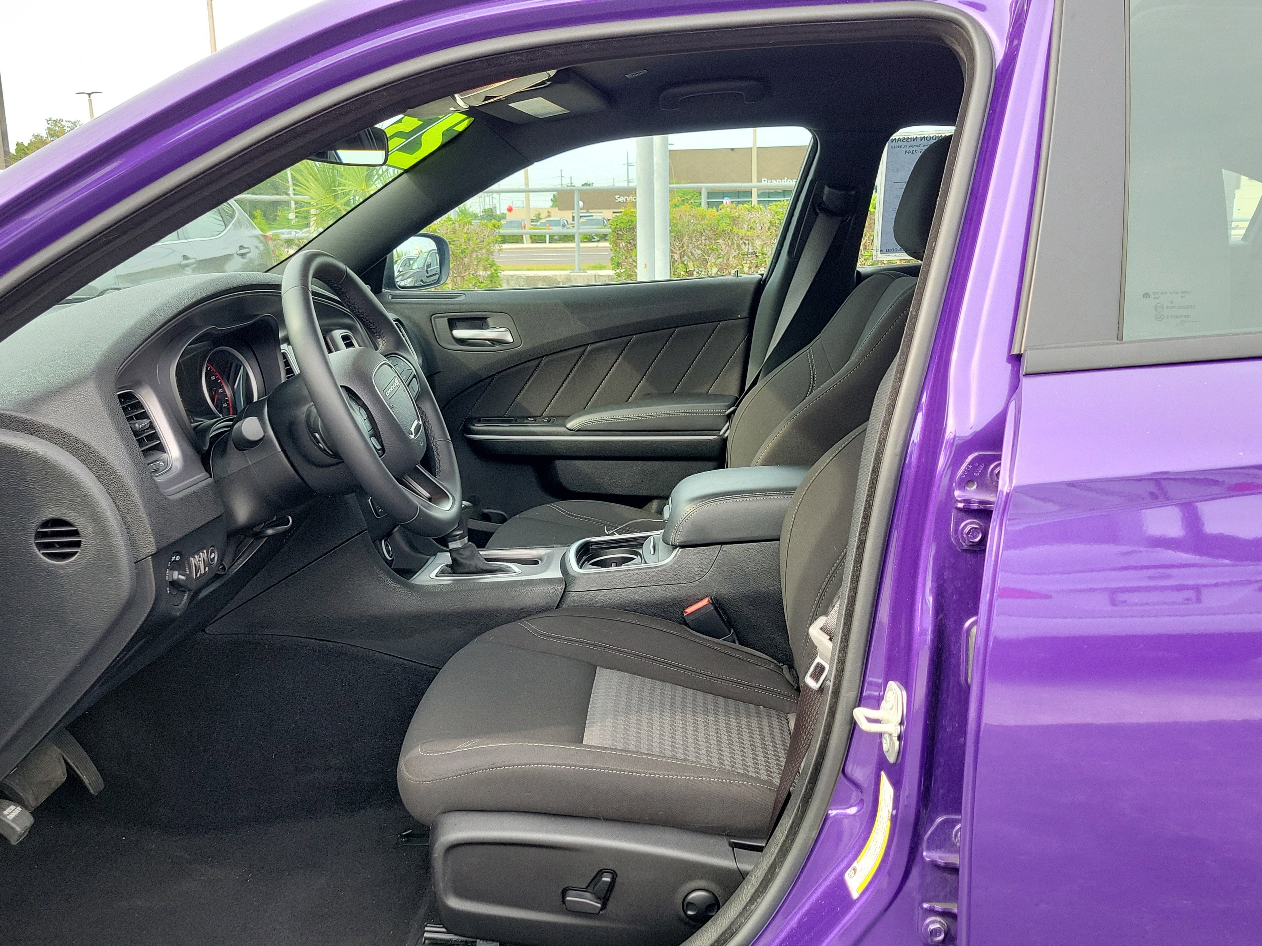 Used 2023 Dodge Charger SXT RWD image 18