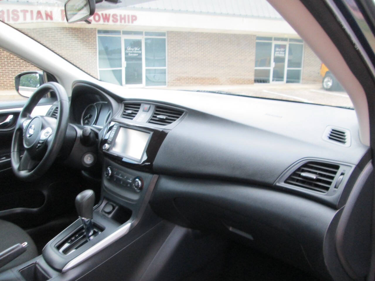 Used 2019 Nissan Sentra S FWD image 47
