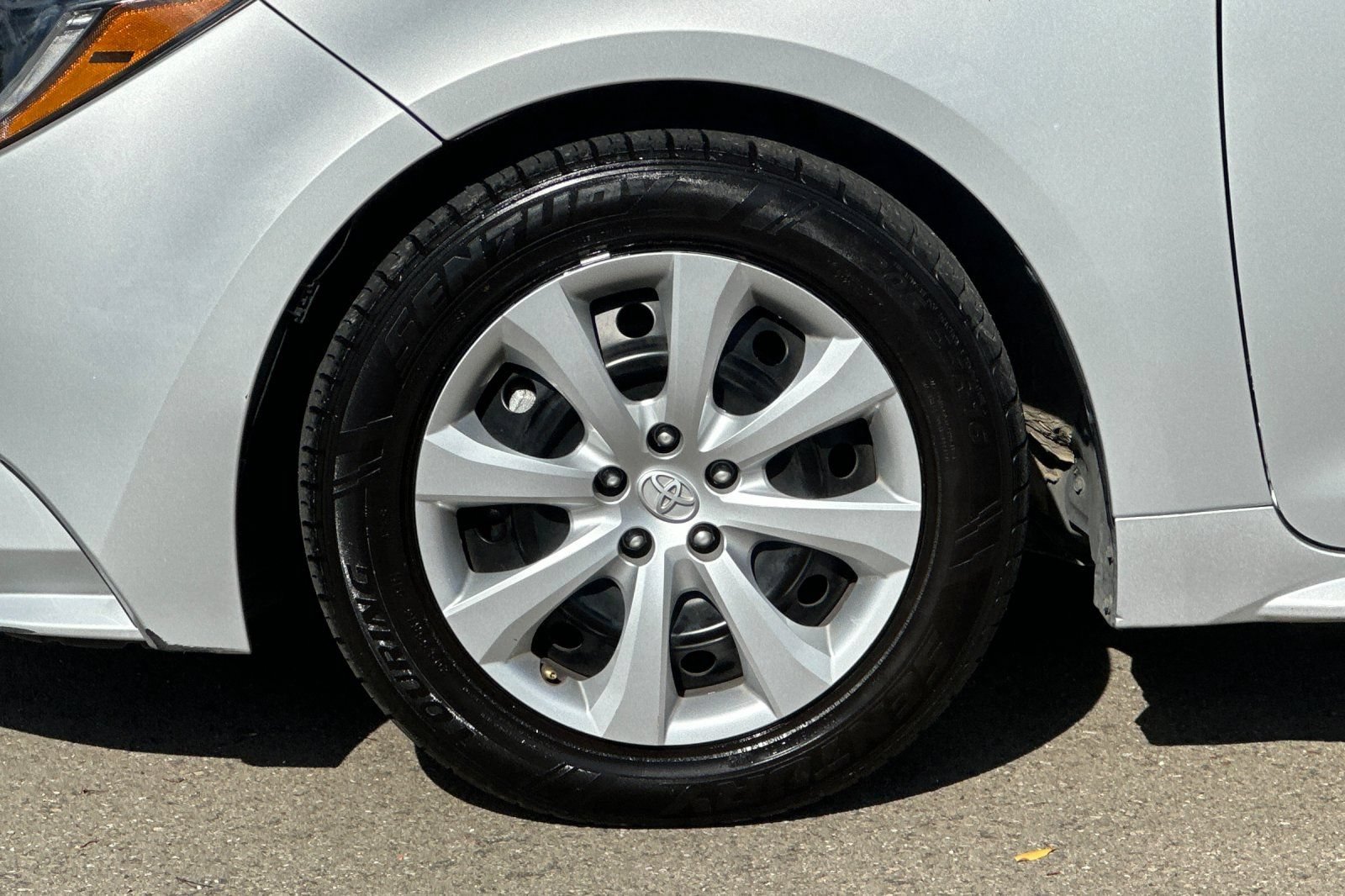 Used 2024 Toyota Corolla LE FWD image 42