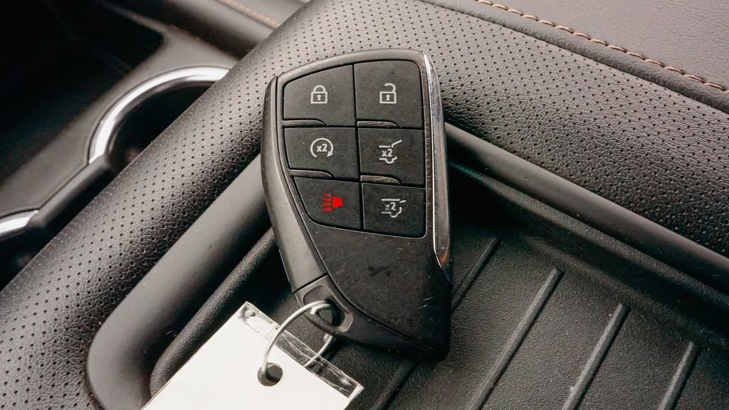 Used 2023 GMC Yukon AT4 w/ AT4 Premium Package AWD/4WD image 26
