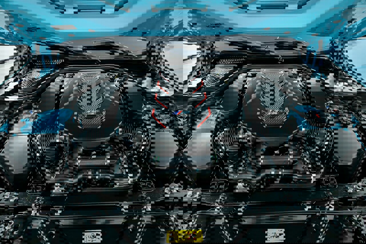 Used 2026 BMW M5 Touring w/ Executive Package image 17