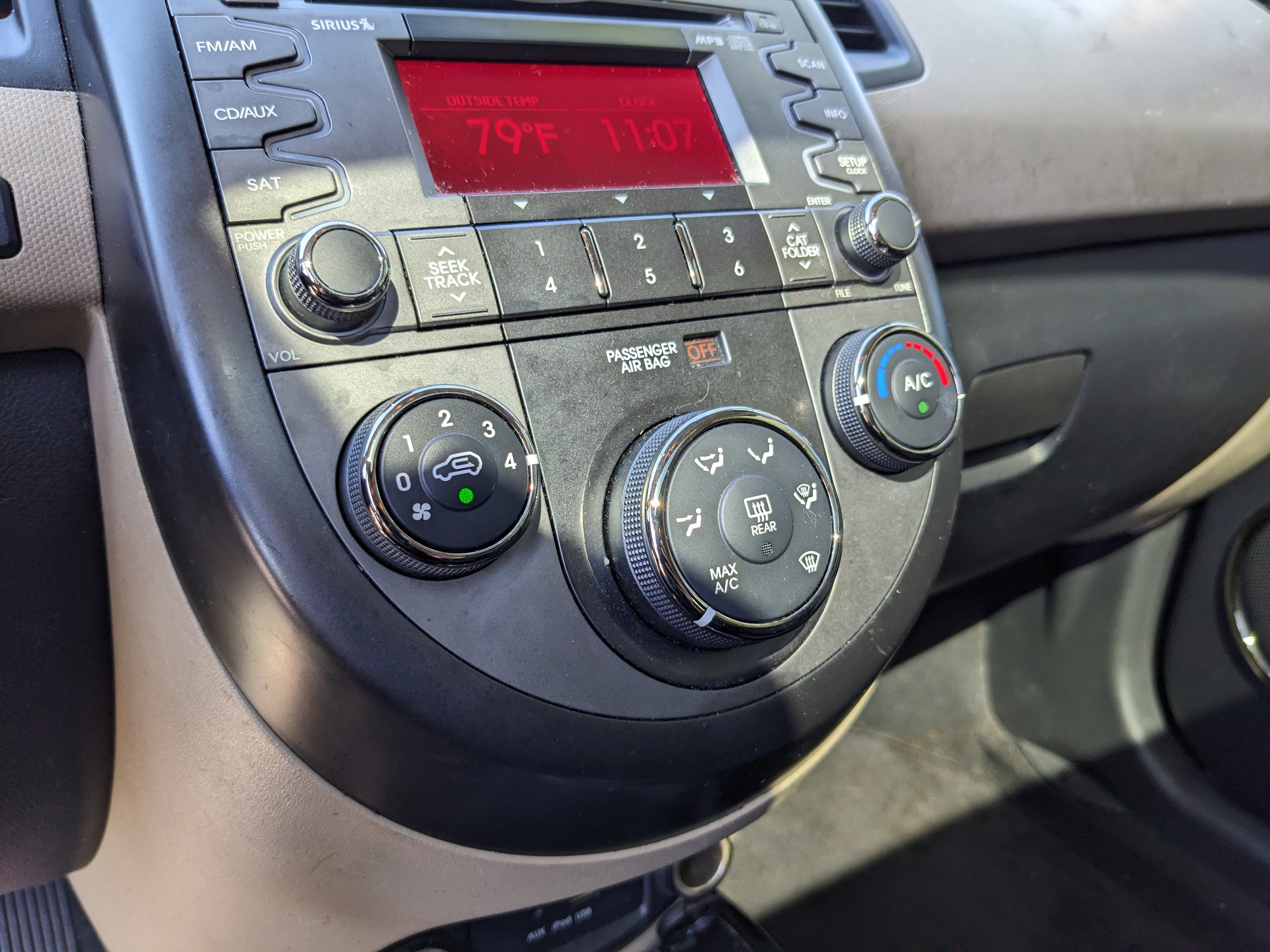 Used 2011 Kia Soul ! image 29