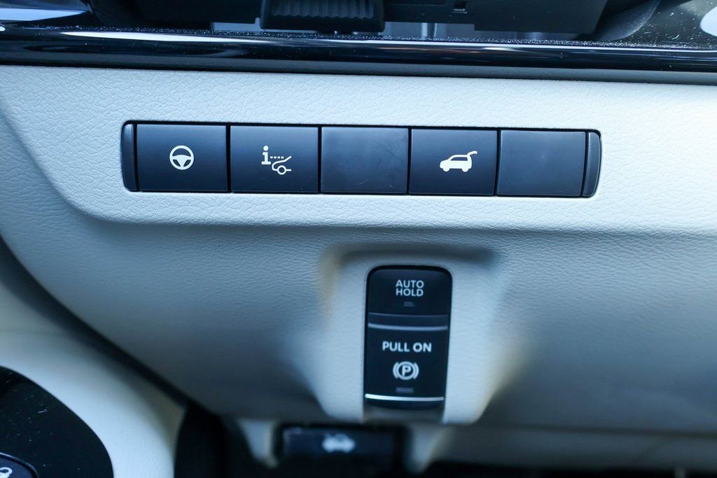 New 2026 Nissan Murano Platinum image 16